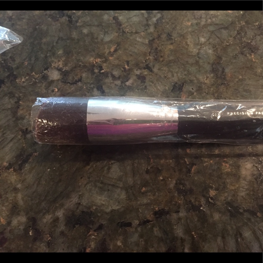 Bare Minerals Precision Face Brush